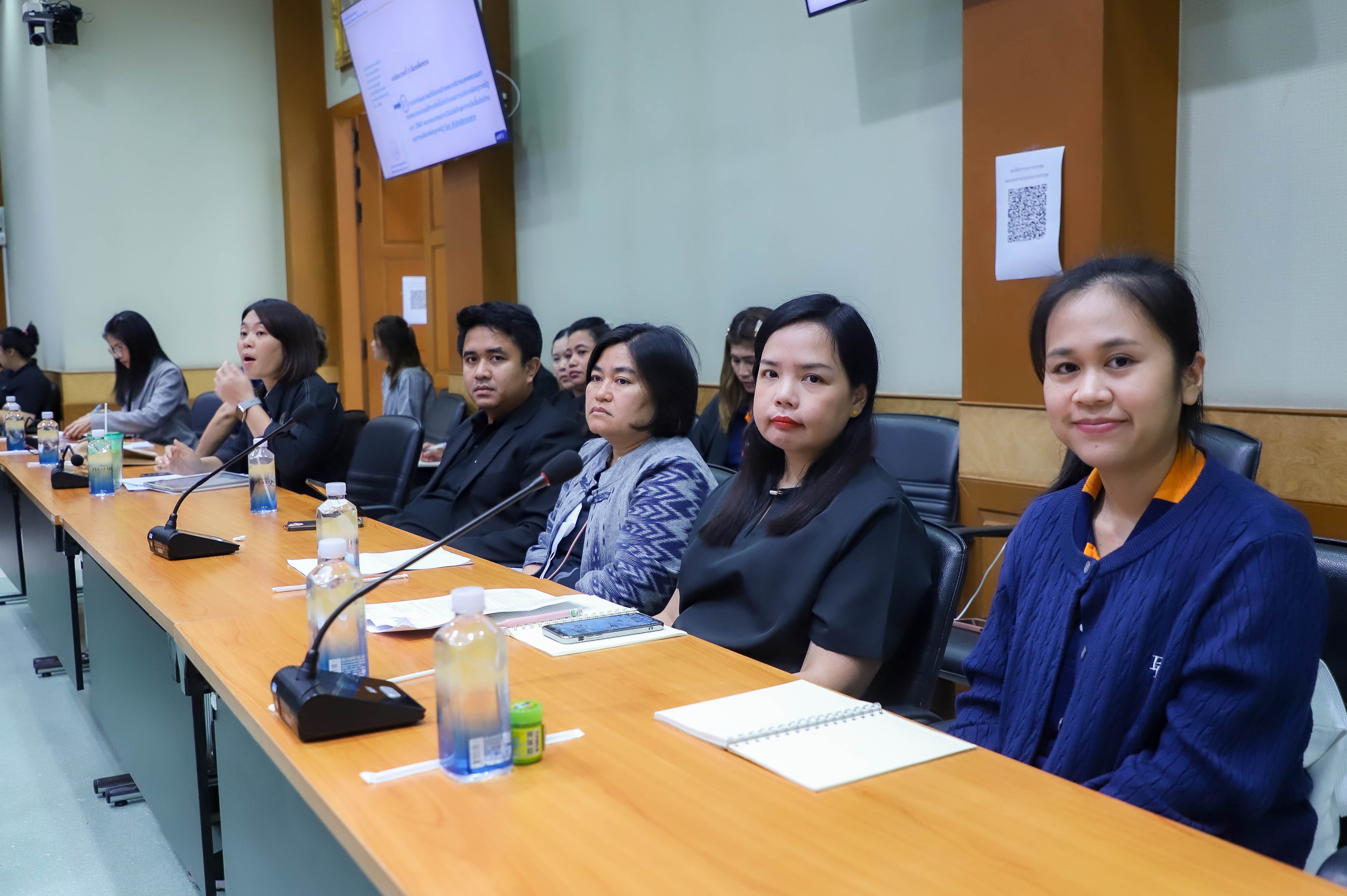 title - ส.ป.ก. ประชุมการซักซ้อมความเข้าใจงานจ้างเหมาบริการบุคคลธรรมดาตามพระราชบัญญัติการจัดซื้อจัดจ้าง และการบริหารพัสดุภาครัฐ พ.ศ. 2560